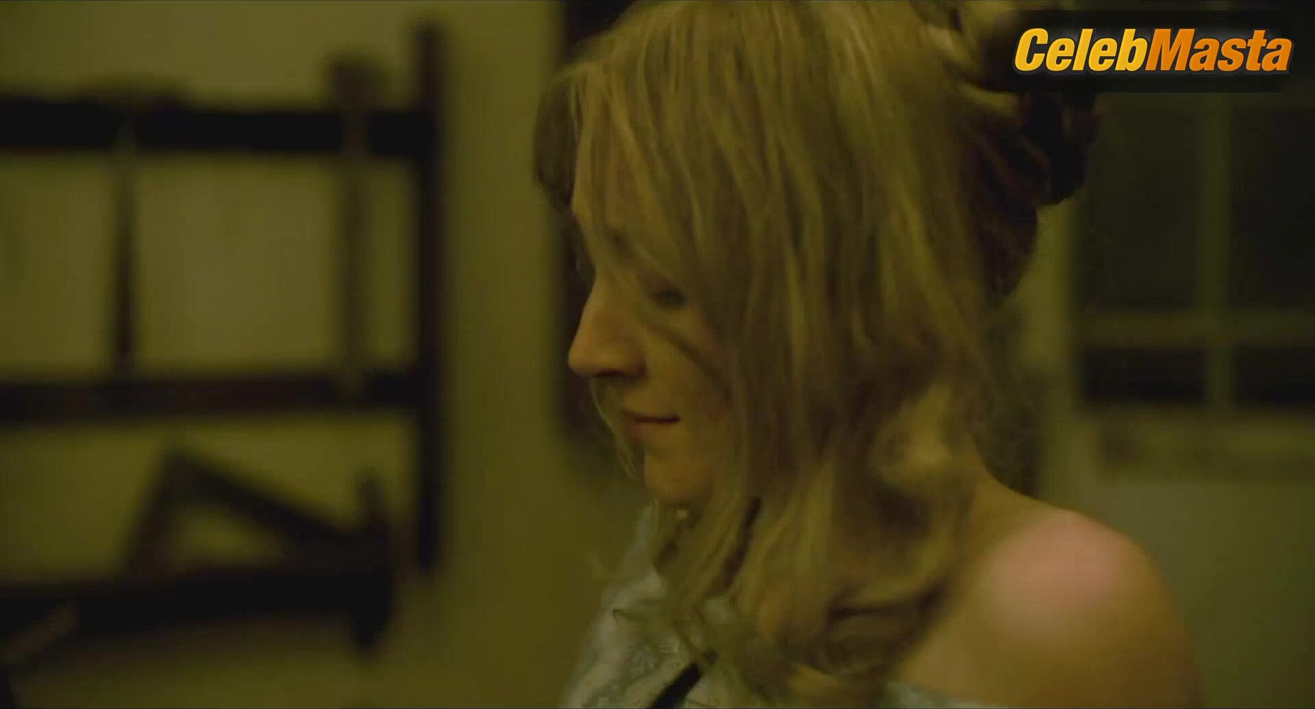 Kate Winslet And Saoirse Ronan Nude Lesbian Sex Scene In - Photo 2 of 5 photo 5