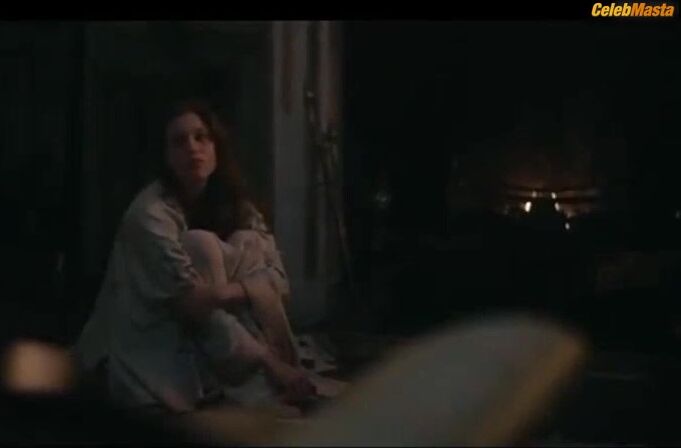 Karla-simone Spence Sophie Cookson And Reveal Tits In Lesbian - Photo 1 of 5