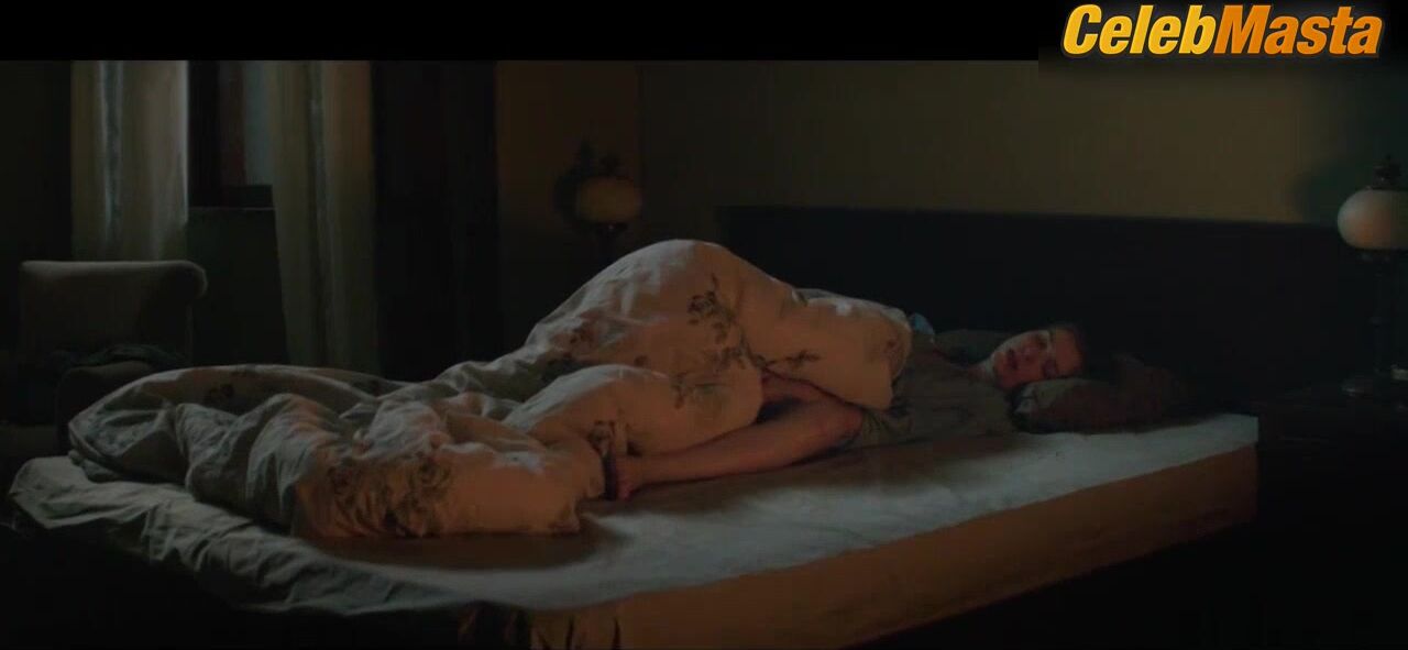 Sophie Cookson Tits Scene In The Crucifixion - Photo 5 of 5 photo 1