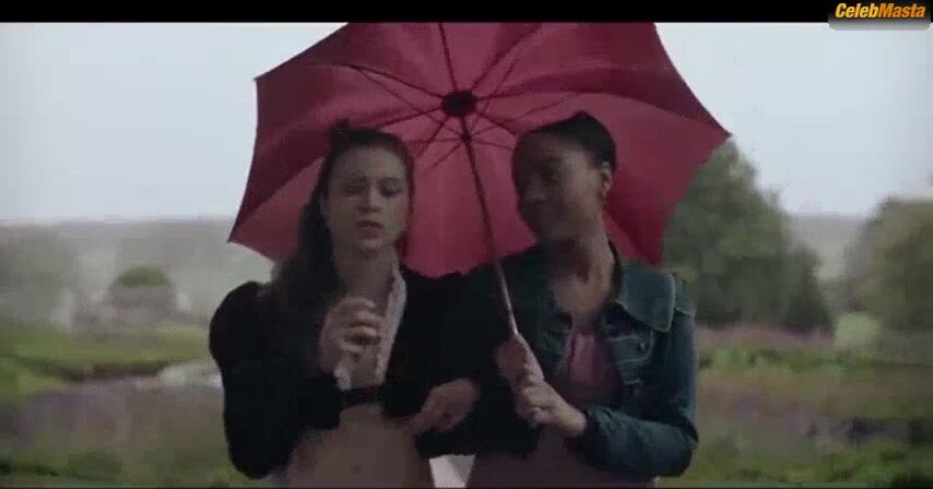 Karla-simone Spence Sophie Cookson And Show Breasts In Lesbian - Photo 1 of 5 photo 4