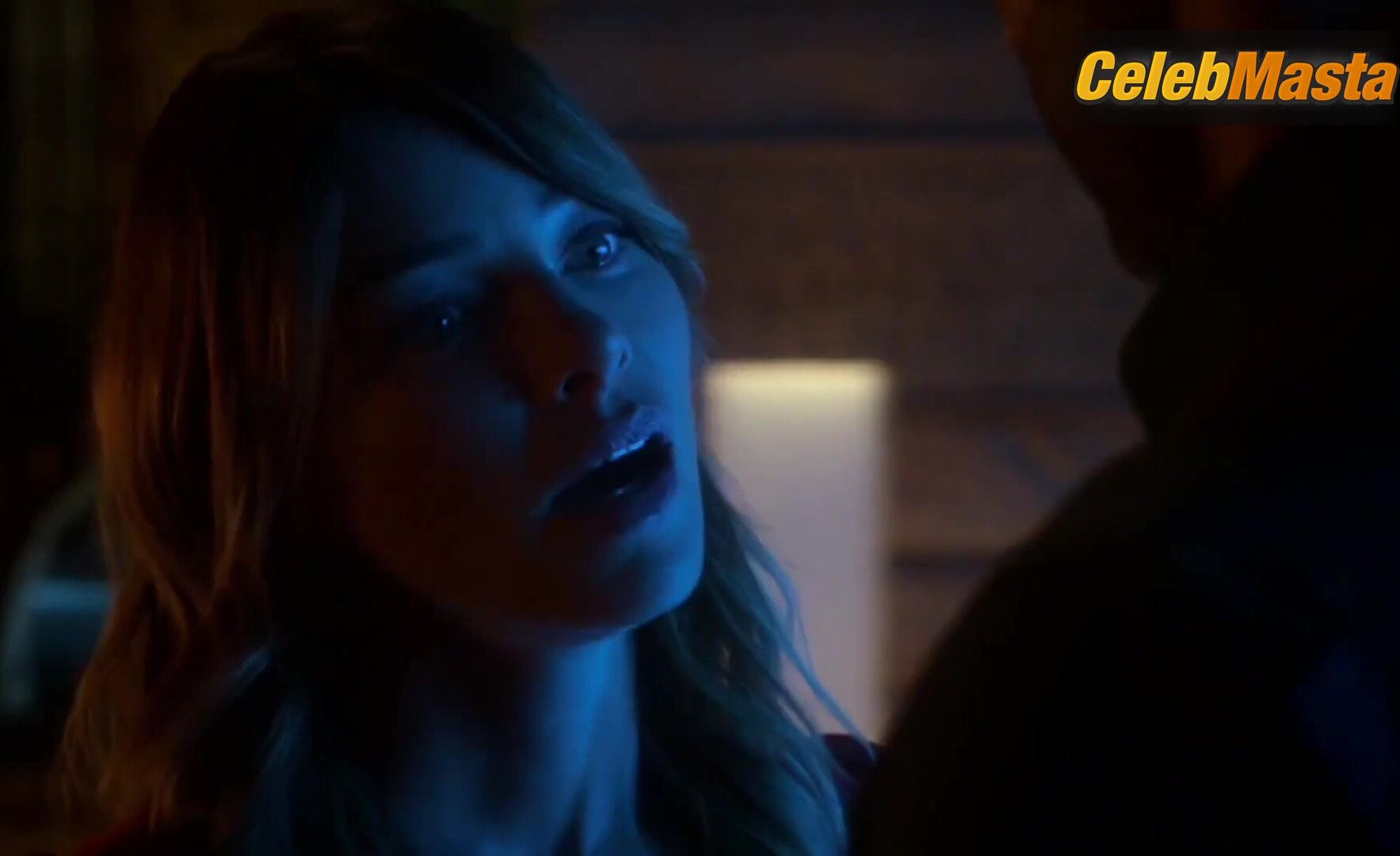 Lauren German Bares All In Lucifer Scene - Photo 2 of 5 photo 1