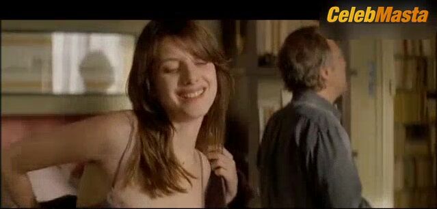 Melanie Laurent Underwear Scene In Film Paris - Photo 2 of 5 photo 4