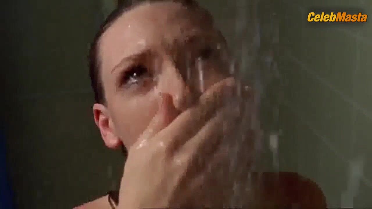 Anna Torv Underwear Scene From The Secret Life Of Us - Photo 1 of 5