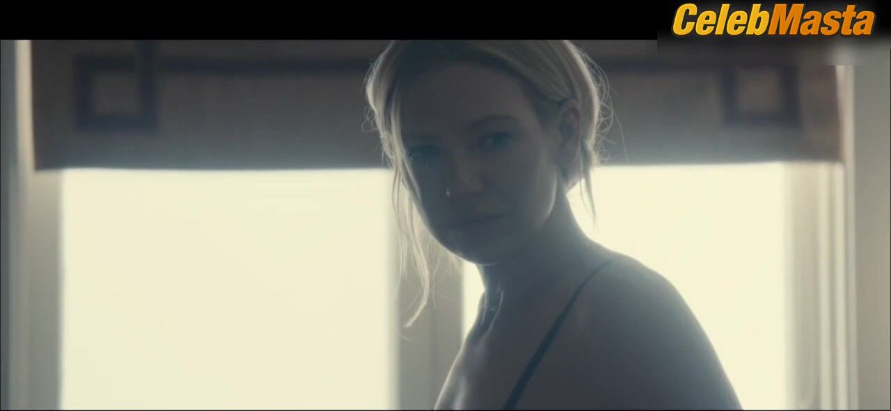 Anna Torv Underwear, Tits Scene From Stephanie - Photo 1 of 5 photo 5