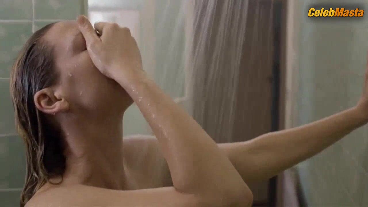 Anna Torv ’s Sexy Scene From Secret City - Photo 2 of 5