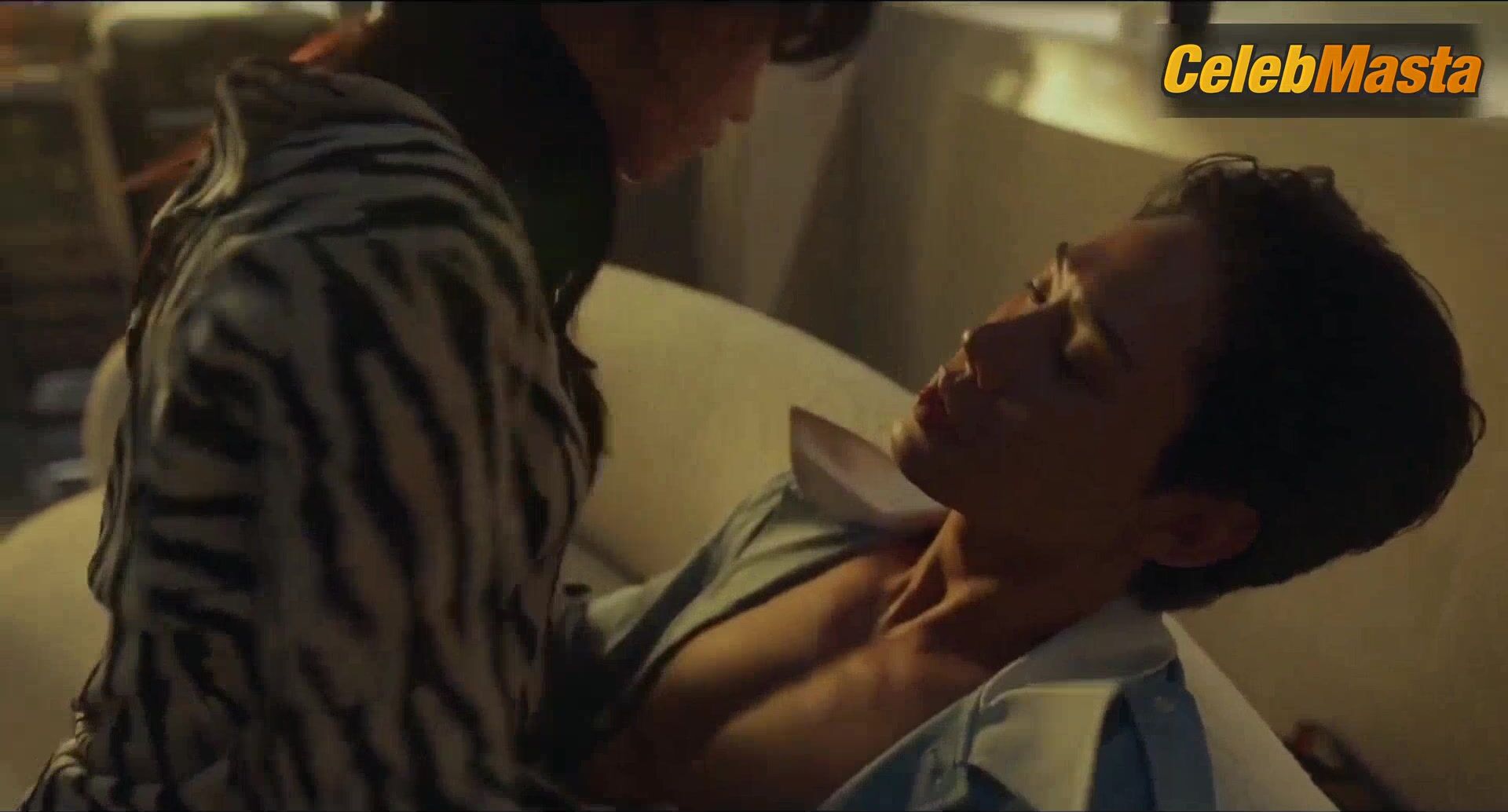 Ji-yeon Lim Hot Scene In The Glory - Photo 3 of 5 photo 4