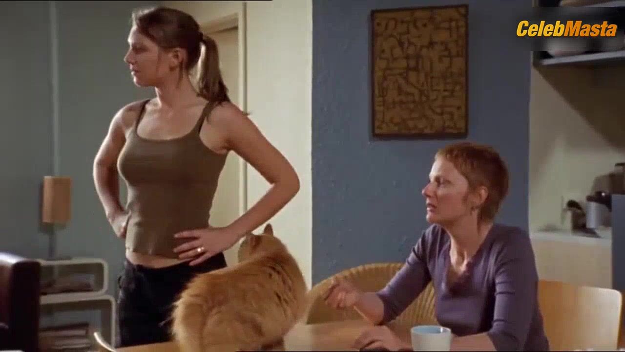 Anna Torv Underwear Scene From The Secret Life Of Us - Photo 1 of 5 photo 2