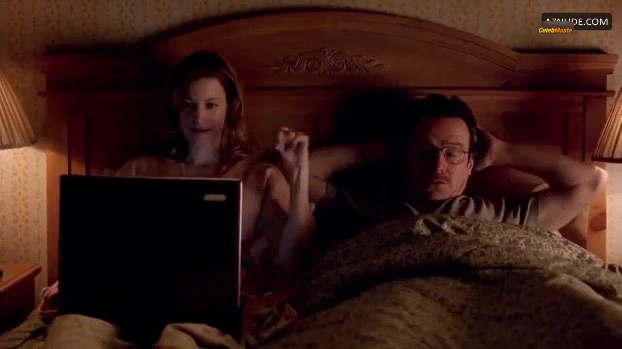 Anna Gunn ’s Underwear Scene In Breaking Bad - Photo 2 of 5 photo 1