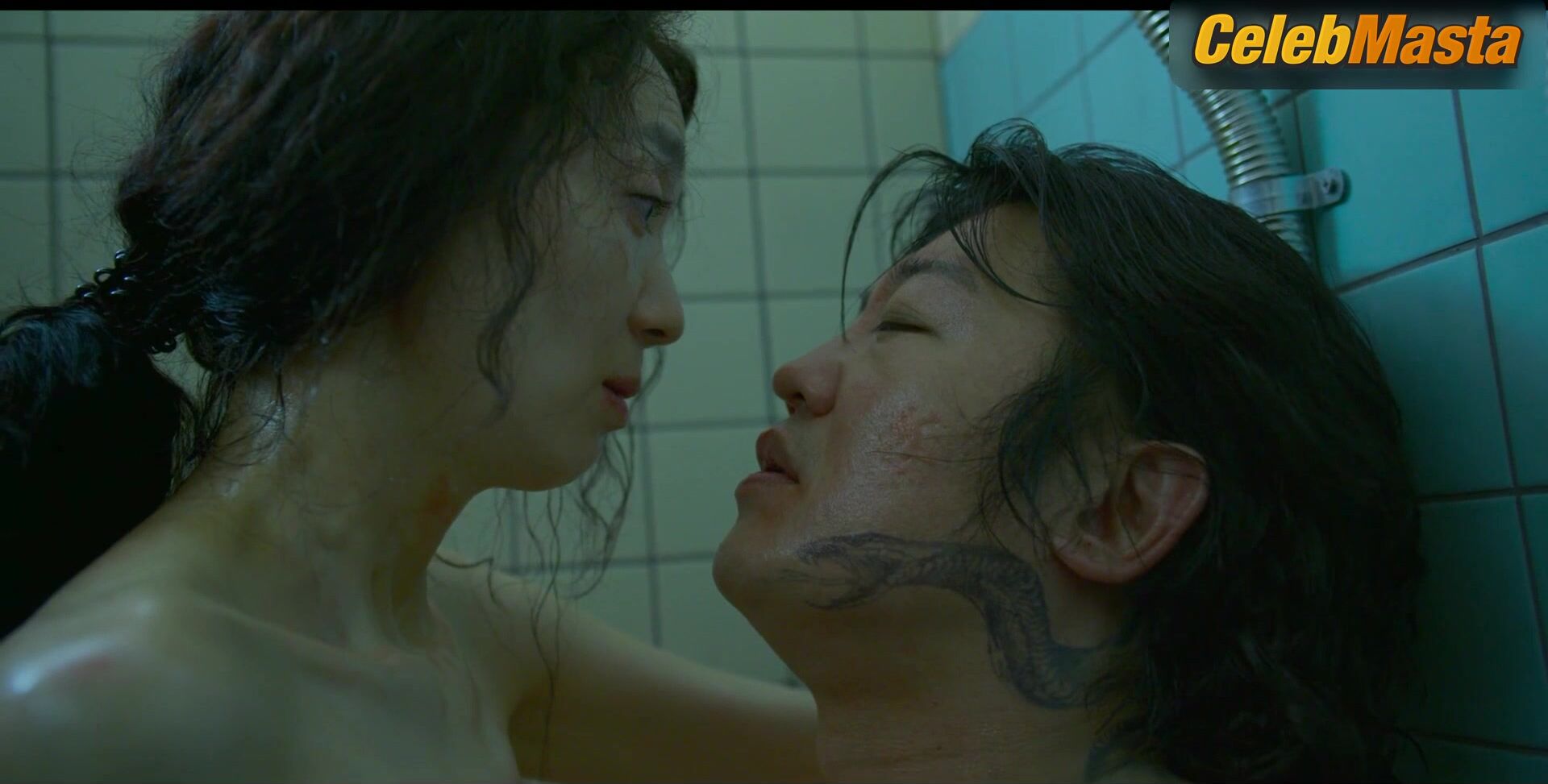 Ji-ha Lee ’s Tits Scene From Squid Game - Photo 1 of 5 photo 4