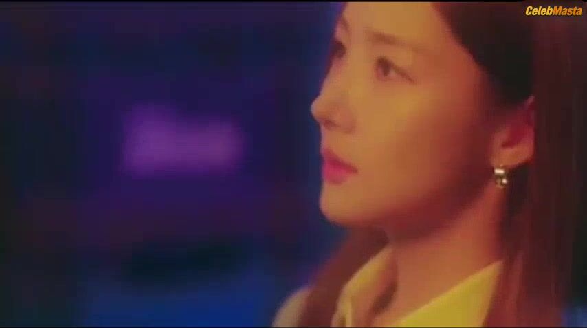 Park Min Young ’s Sexy Scene From Forecasting Love - Photo 1 of 5