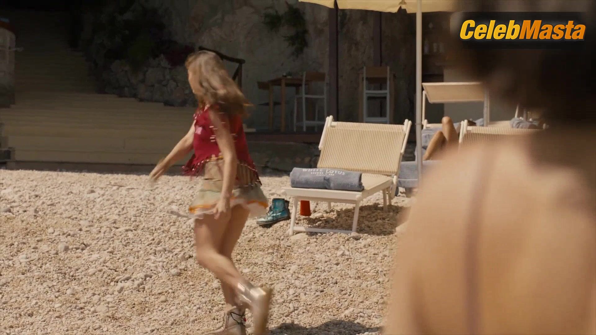 Simona Tabasco ’s Swimsuit Scene In The White Lotus - Photo 2 of 5 photo 5