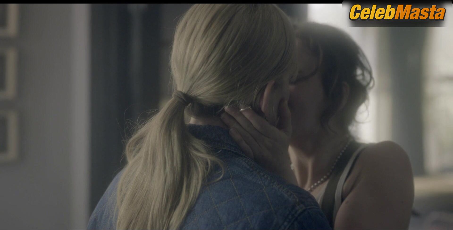 Amelia Eve Victoria Pedretti And ’s Lesbian Sex - Photo 1 of 5 photo 2
