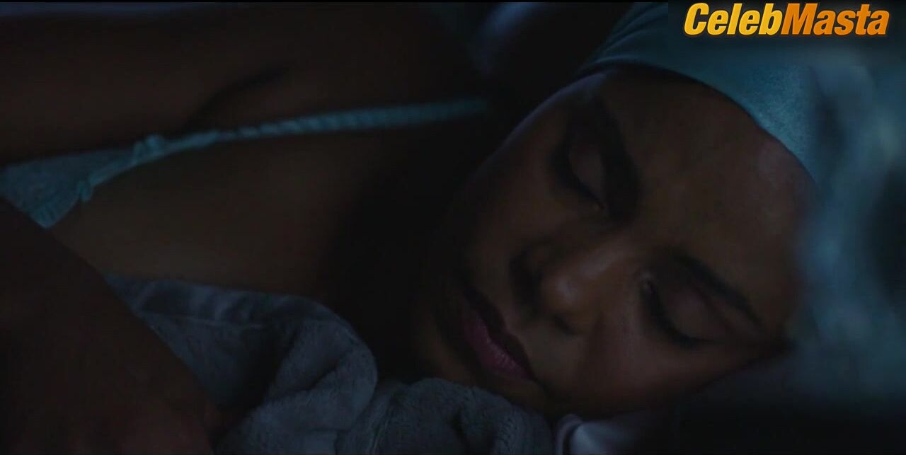 Sanaa Lathan Shows Off Sexy Scene In Nappily Ever After - Photo 2 of 5 photo 1