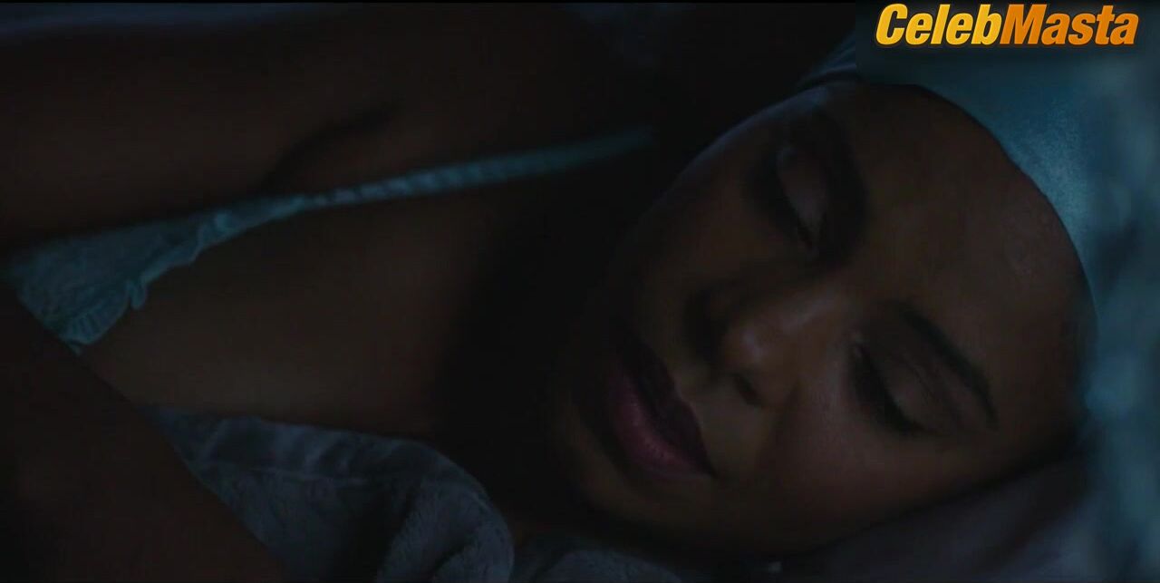 Sanaa Lathan Shows Off Sexy Scene In Nappily Ever After - Photo 2 of 5
