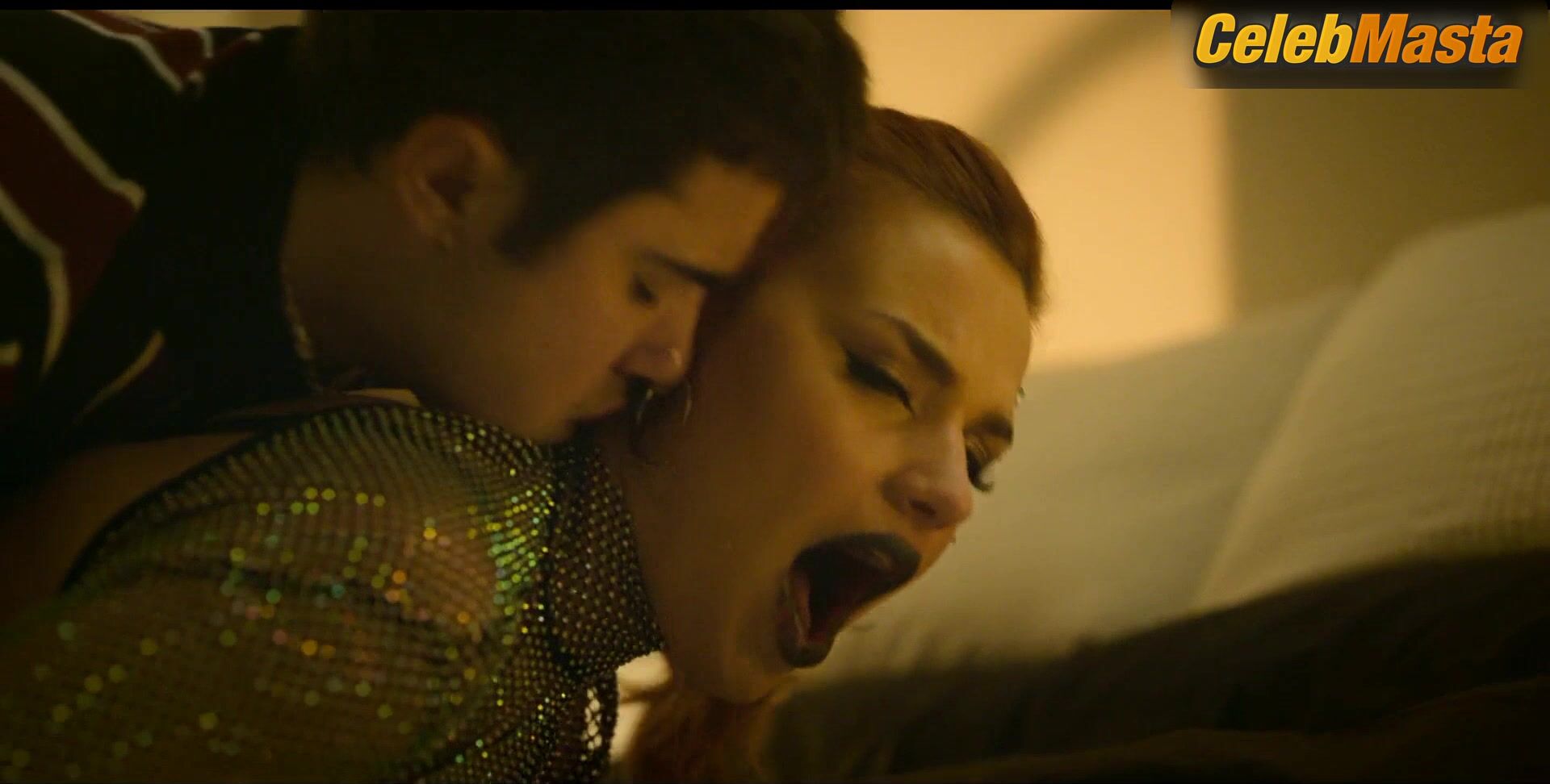 Mirela Balic ’s Sexy Scene In Elite - Photo 2 of 5 photo 5