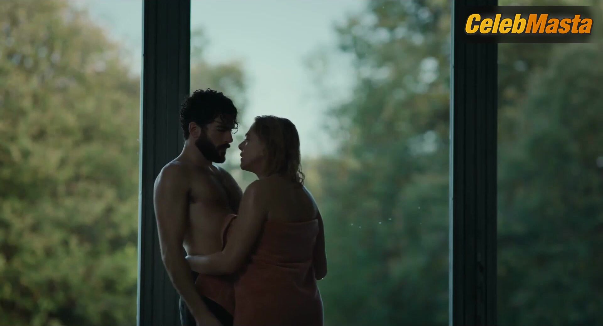 Claudia Gerini ’s Boobs Scene In The Body - Photo 1 of 5 photo 2
