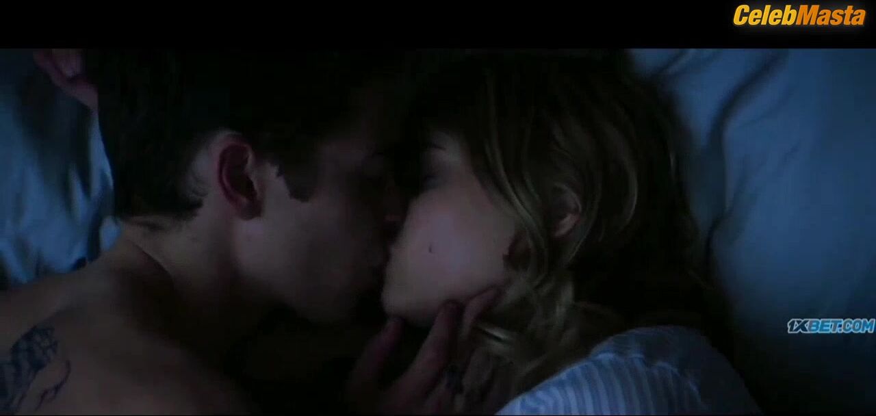 Josephine Langford Booty Scene In After We Collided - Photo 2 of 5 photo 4