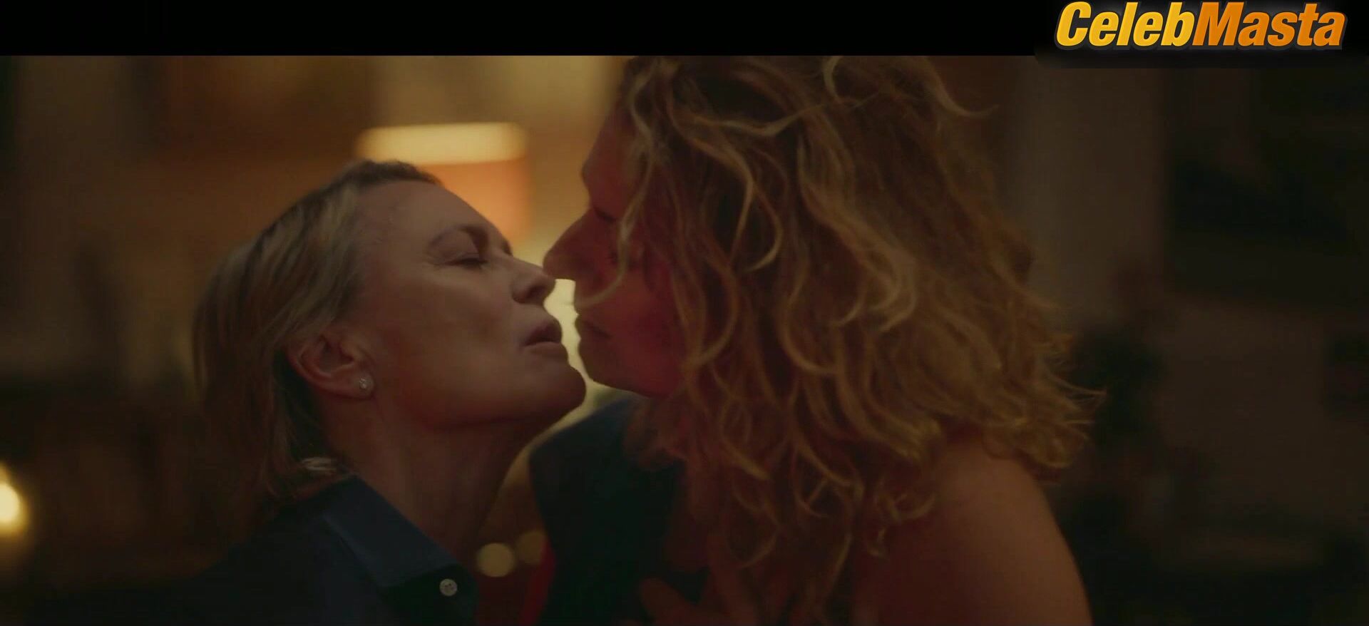 Anna Chancellor And Robin Wright’s Lesbian Scene In - Photo 2 of 5 photo 1