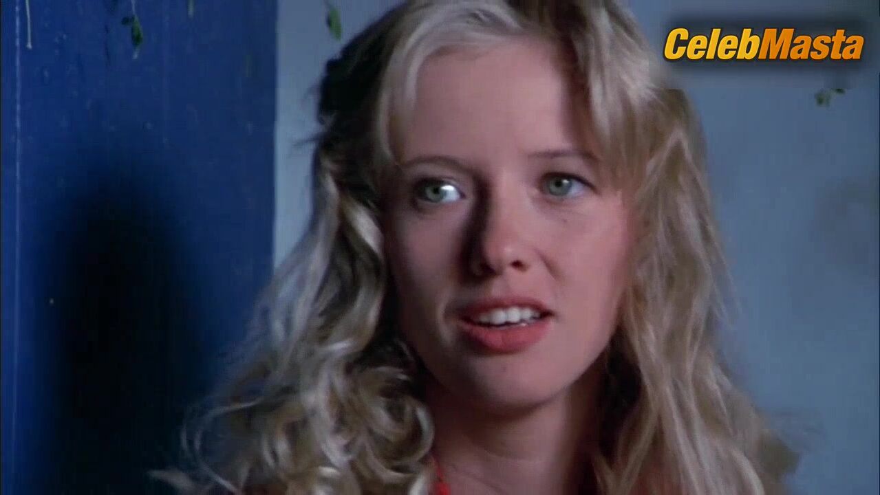 Angie Dickinson ’s Tits, Bush Scene From Big Bad Mama - Photo 2 of 5 photo 1