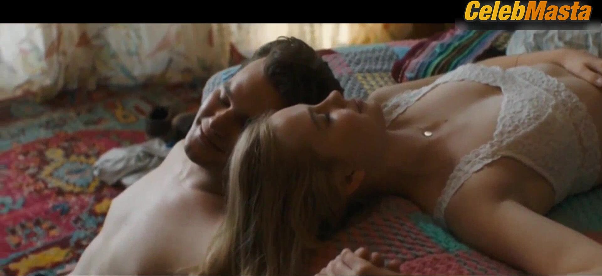 Angourie Rice ’s Lesbian Scene From Every Day - Photo 1 of 5 photo 5