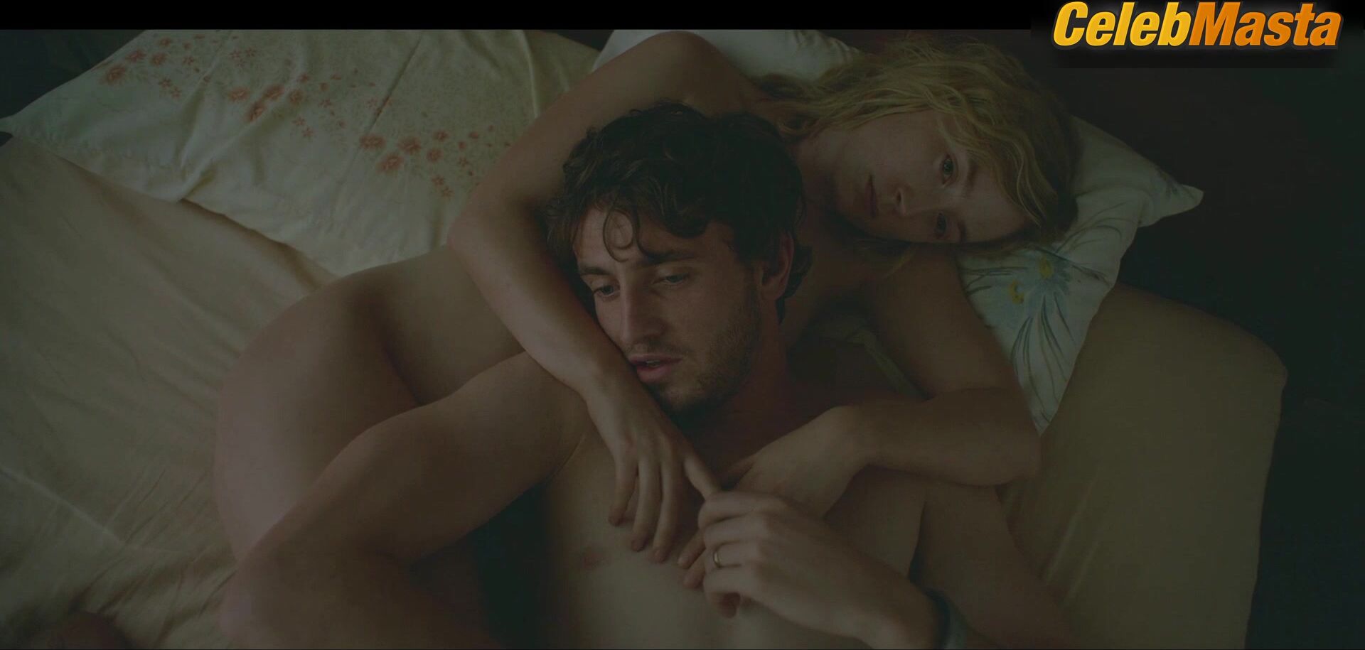 Saoirse Ronan Hot Scene In Foe - Photo 2 of 5 photo 1
