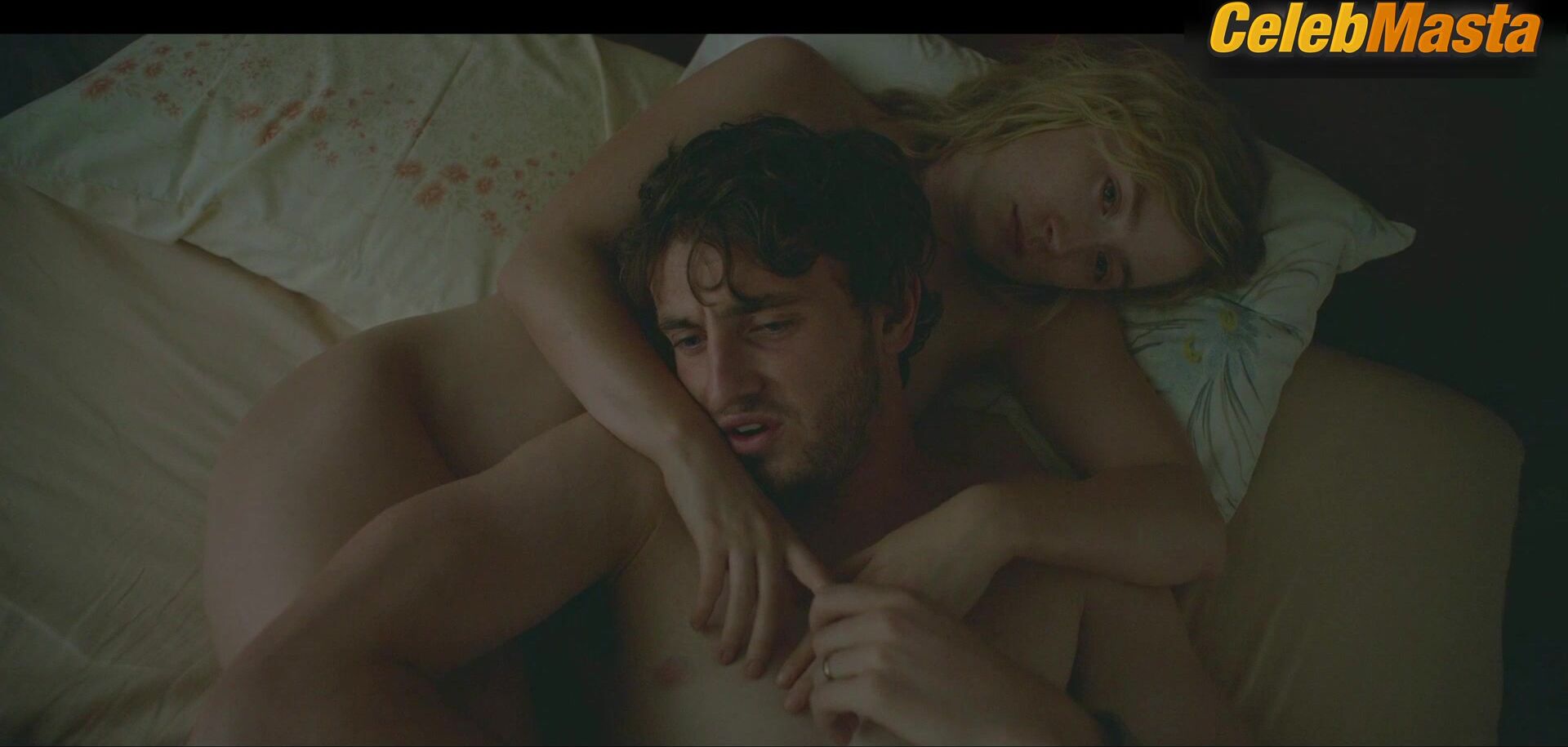 Saoirse Ronan Hot Scene In Foe - Photo 2 of 5