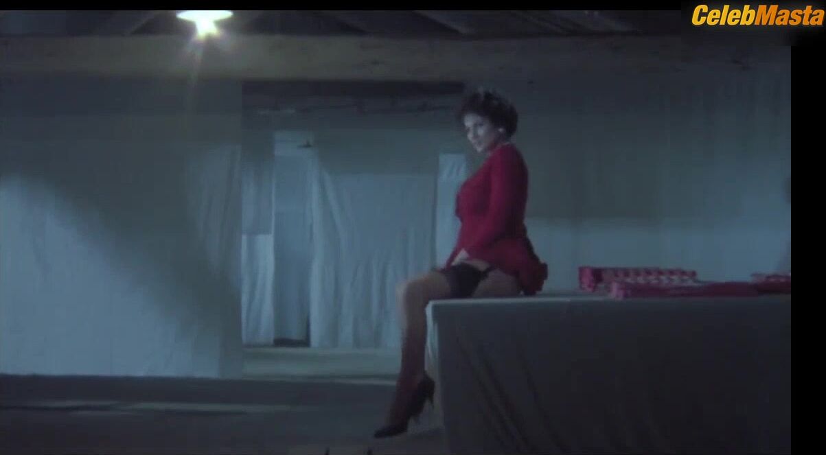 Serena Grandi ’s Booty, Tits Scene From Miranda - Photo 2 of 5