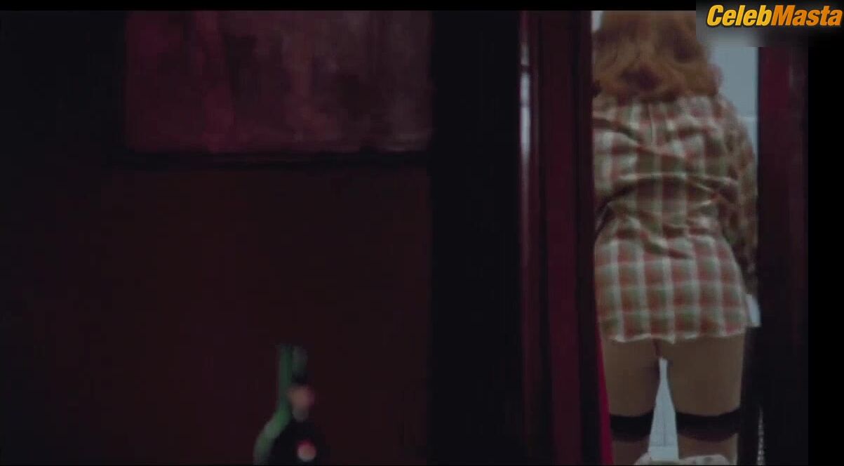 Serena Grandi ’s Booty, Tits Scene From Miranda - Photo 2 of 5 photo 4