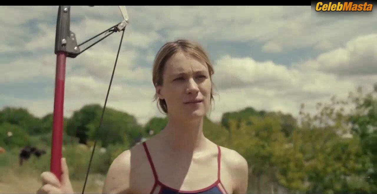 Mackenzie Davis Ass, Tits Scene From Station Eleven - Photo 1 of 5 photo 4