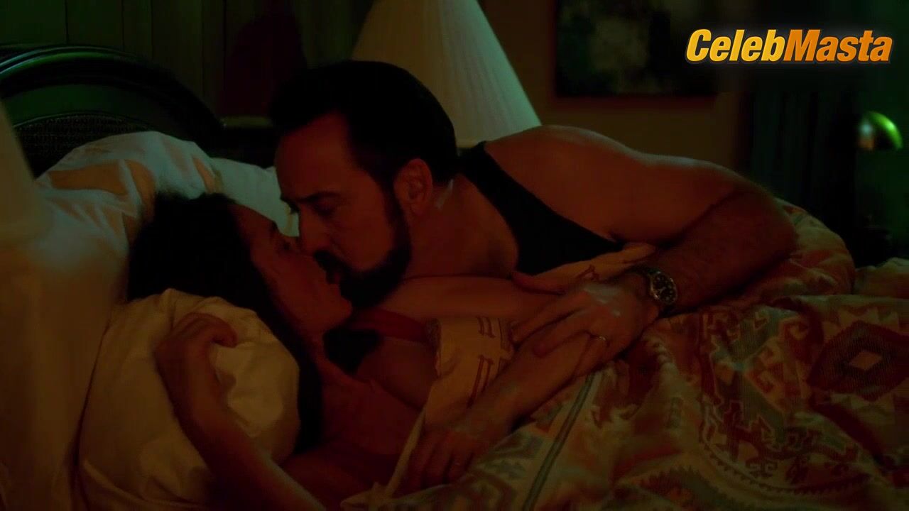 Jacque Gray Robin Tunney And Tits, Underwear Scene In - Photo 1 of 5