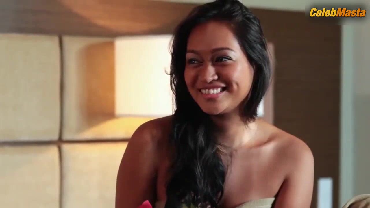 Mercedes Cabral Booty, Tits Scene From Bad Romance - Photo 1 of 5 photo 5