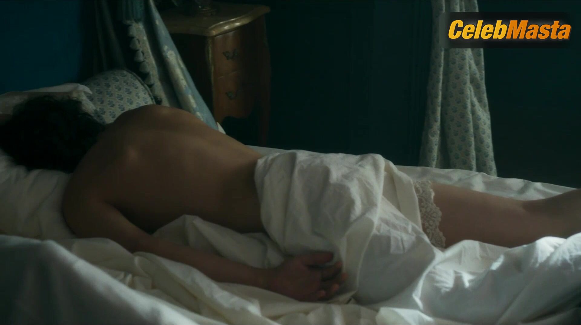 Anamaria Vartolomei Bares Tits Scene In The Seduction - Photo 2 of 5 photo 1