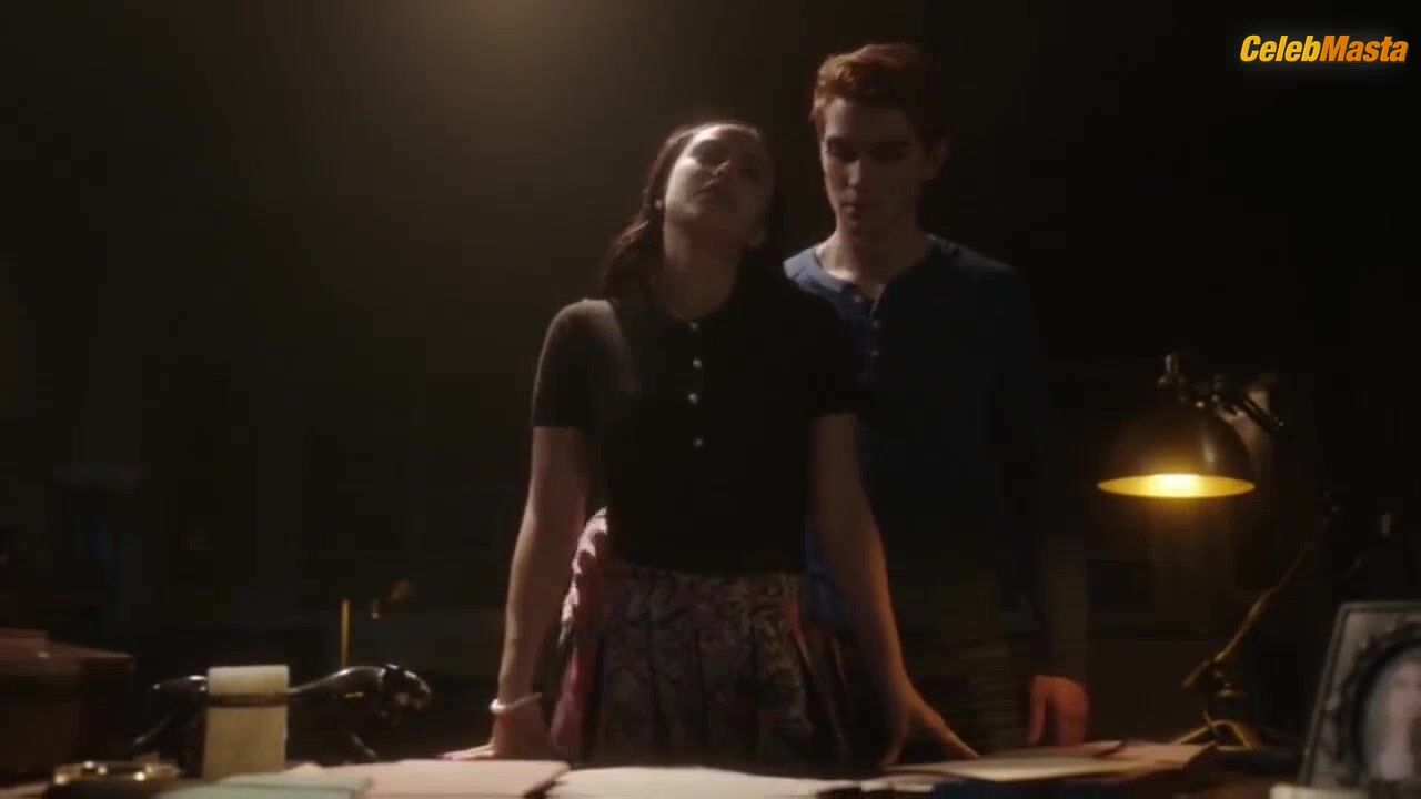 Camila Mendes Steamy Scene In Riverdale - Photo 1 of 5 photo 2