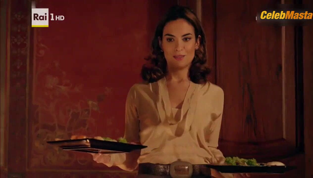 Simona Tabasco ’s Lesbian Scene From I Bastardi Di - Photo 1 of 5