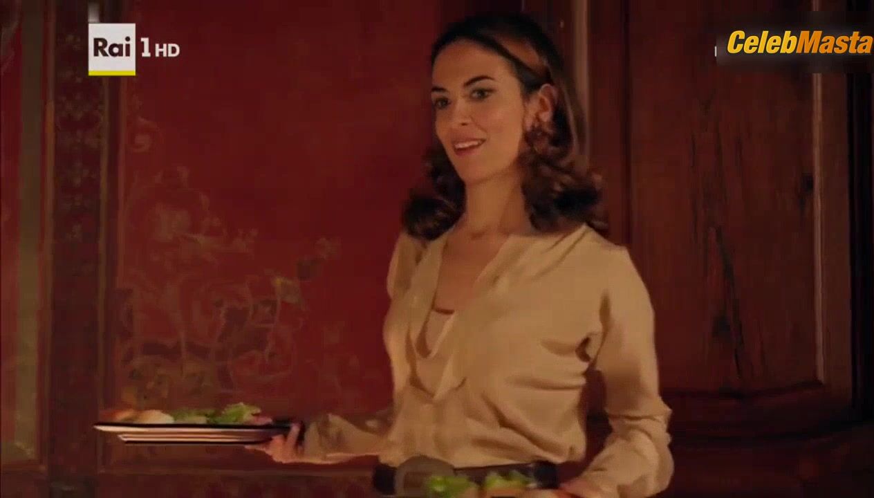 Simona Tabasco ’s Lesbian Scene From I Bastardi Di - Photo 1 of 5 photo 2
