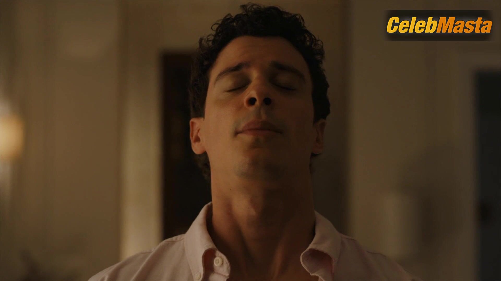 Simona Tabasco ’s Tits Scene In The White Lotus - Photo 1 of 5