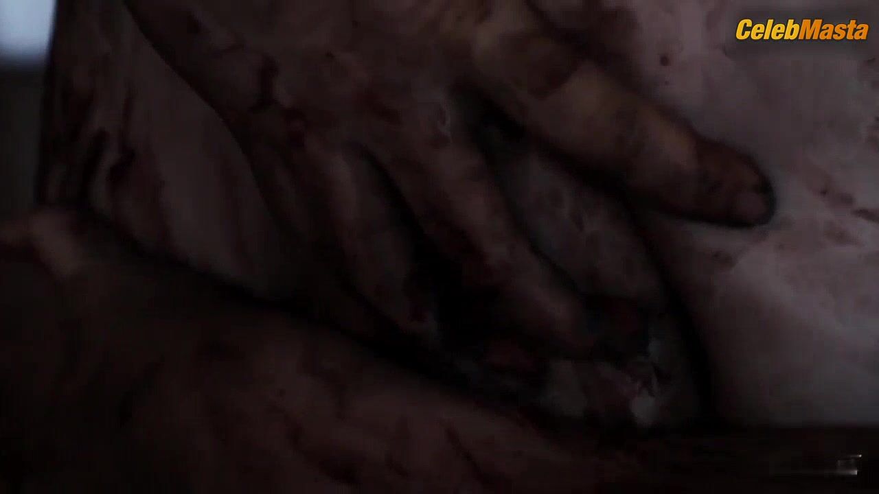 Victoria Pedretti ’s Sexy Scene From Sole - Photo 1 of 5 photo 2