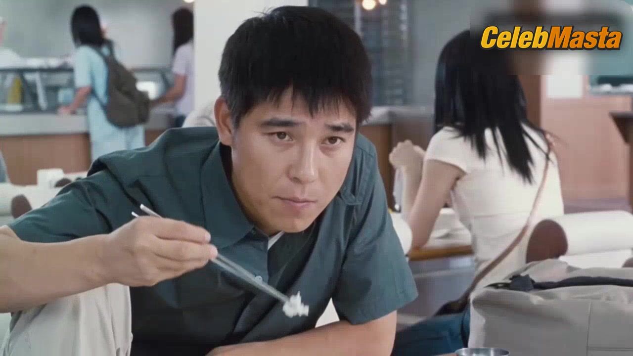 Ji-won Ha Tits, Swimsuit Scene From Sex Is Zero - Photo 1 of 5