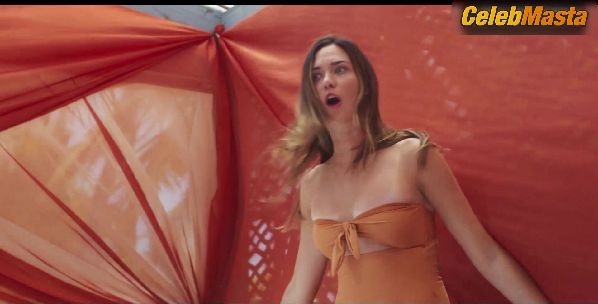 Odette Annable Shows Off Sexy Scene In Fantasy Island - Photo 1 of 5