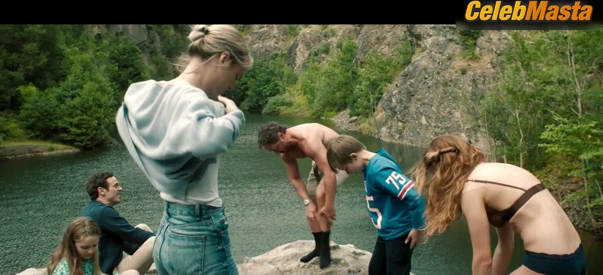 Aisling Franciosi Mackenzie Davis And Underwear Scene From - Photo 1 of 5 photo 2