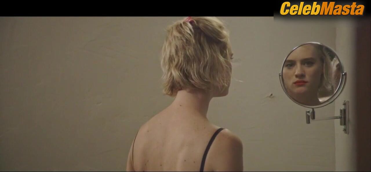 Caitlin Fitzgerald Mackenzie Davis And ’s Underwear Scene - Photo 1 of 5 photo 2