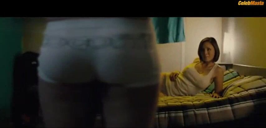 Pom Klementieff Sexy Scene From Les Kaira - Photo 3 of 5 photo 1