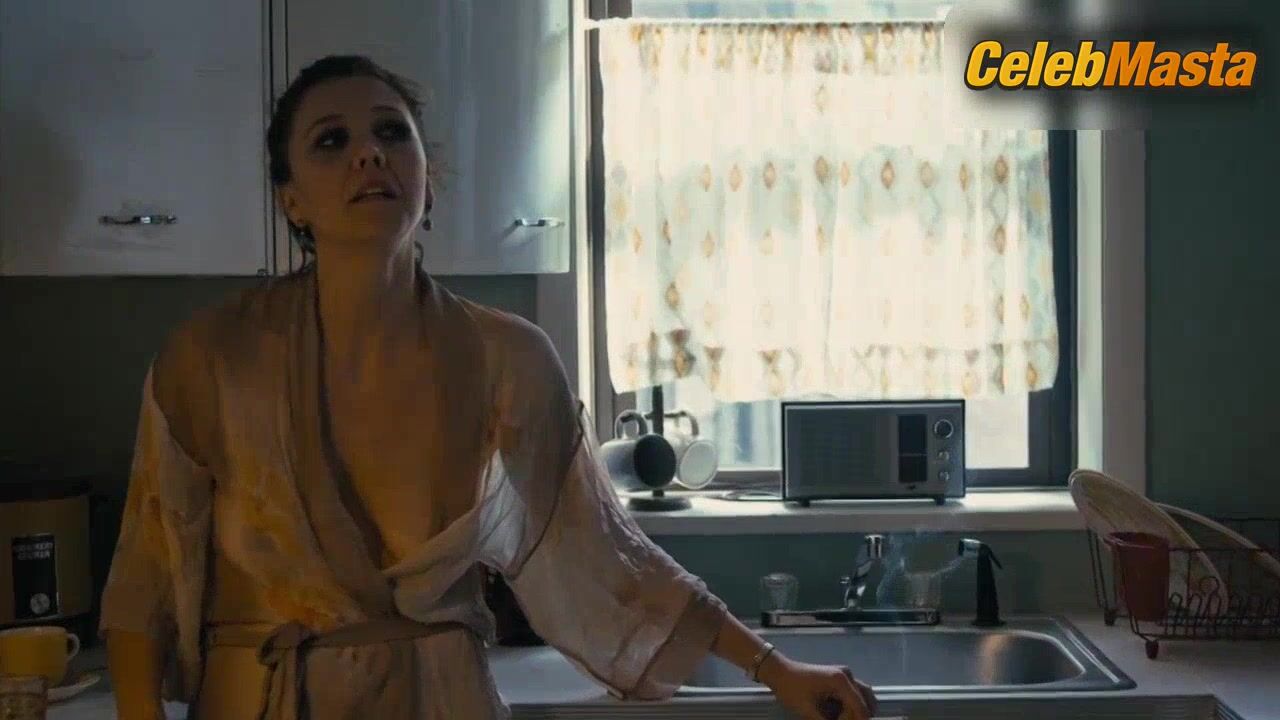 Maggie Gyllenhaal Alluring Scene In The Deuce - Photo 2 of 5 photo 4