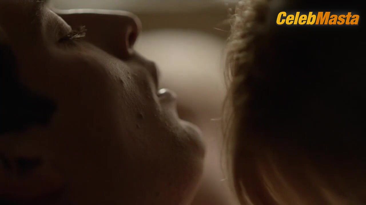 Sasha Alexander ’s Racy Scene In Shameless - Photo 1 of 5 photo 4
