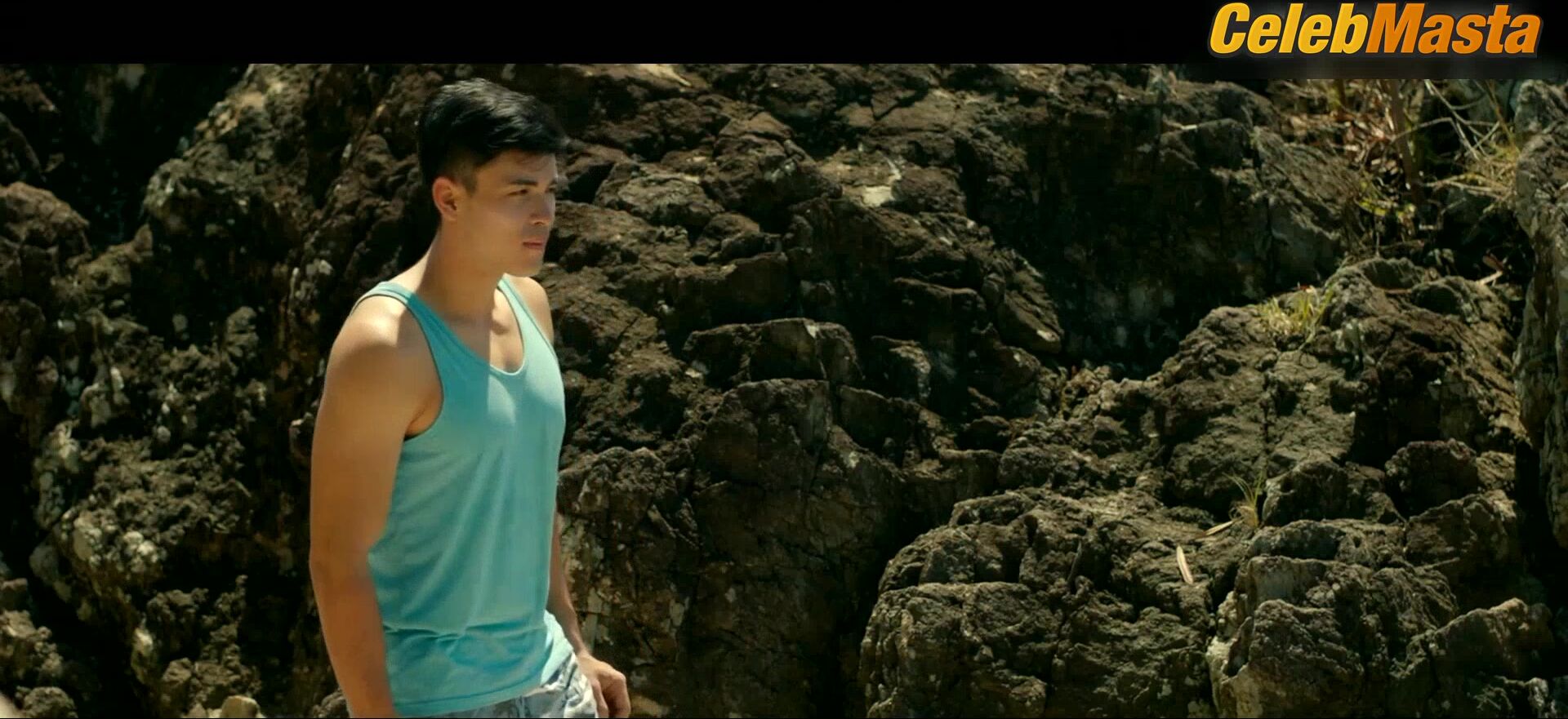 Nathalie Hart Swimsuit Scene In Sin Island - Photo 2 of 5 photo 1