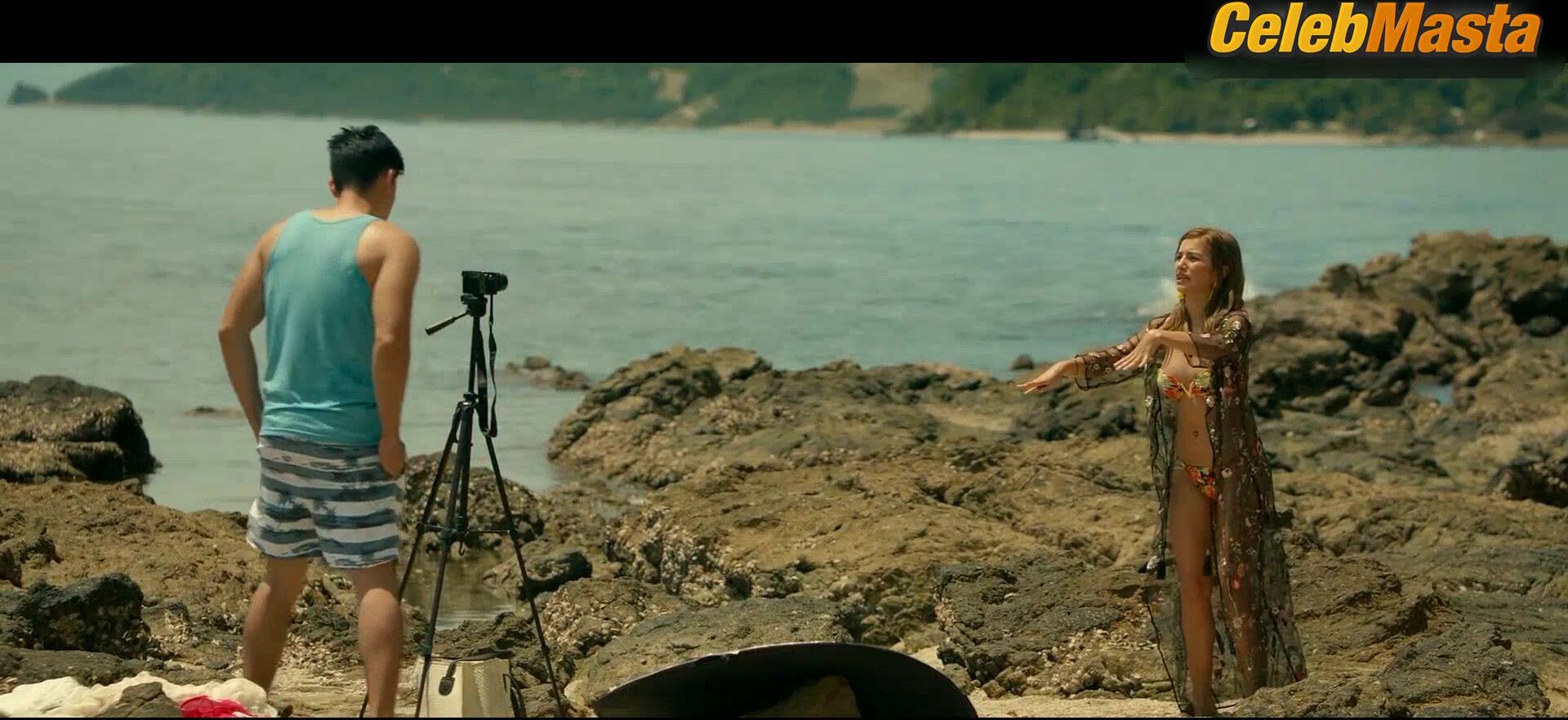 Nathalie Hart Swimsuit Scene In Sin Island - Photo 2 of 5