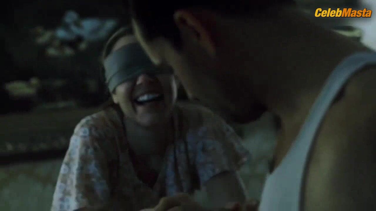 Maria Bello ’s Ass, Tits Scene From Downloading - Photo 1 of 5 photo 2