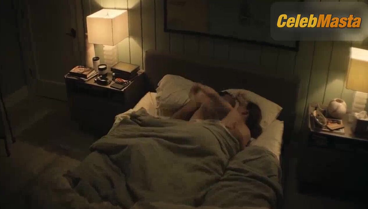 Victoria Pedretti Bares Hot Scene In You - Photo 1 of 5 photo 2