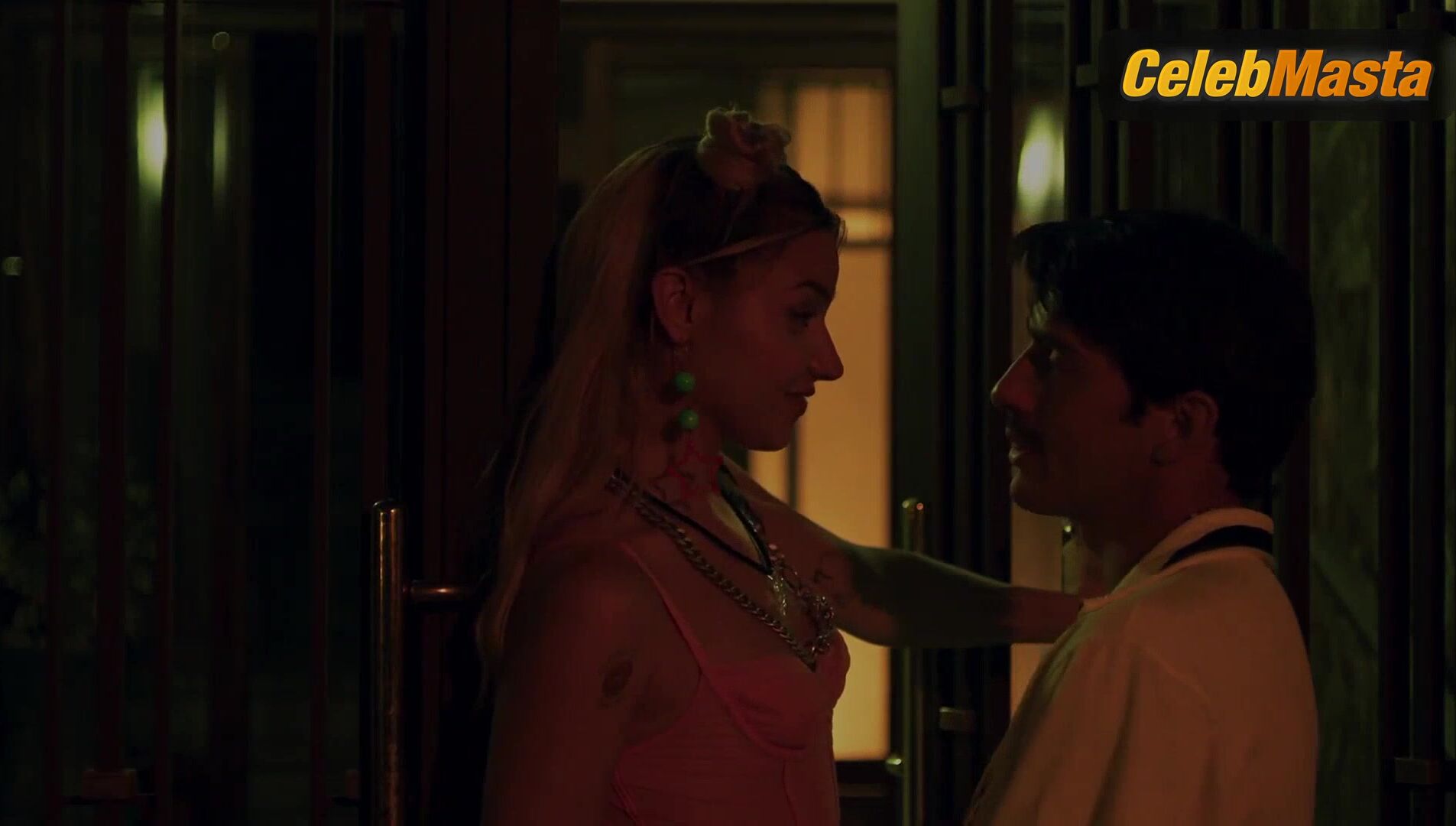 Mirela Balic ’s Sexy Scene In Zorras - Photo 1 of 5 photo 4