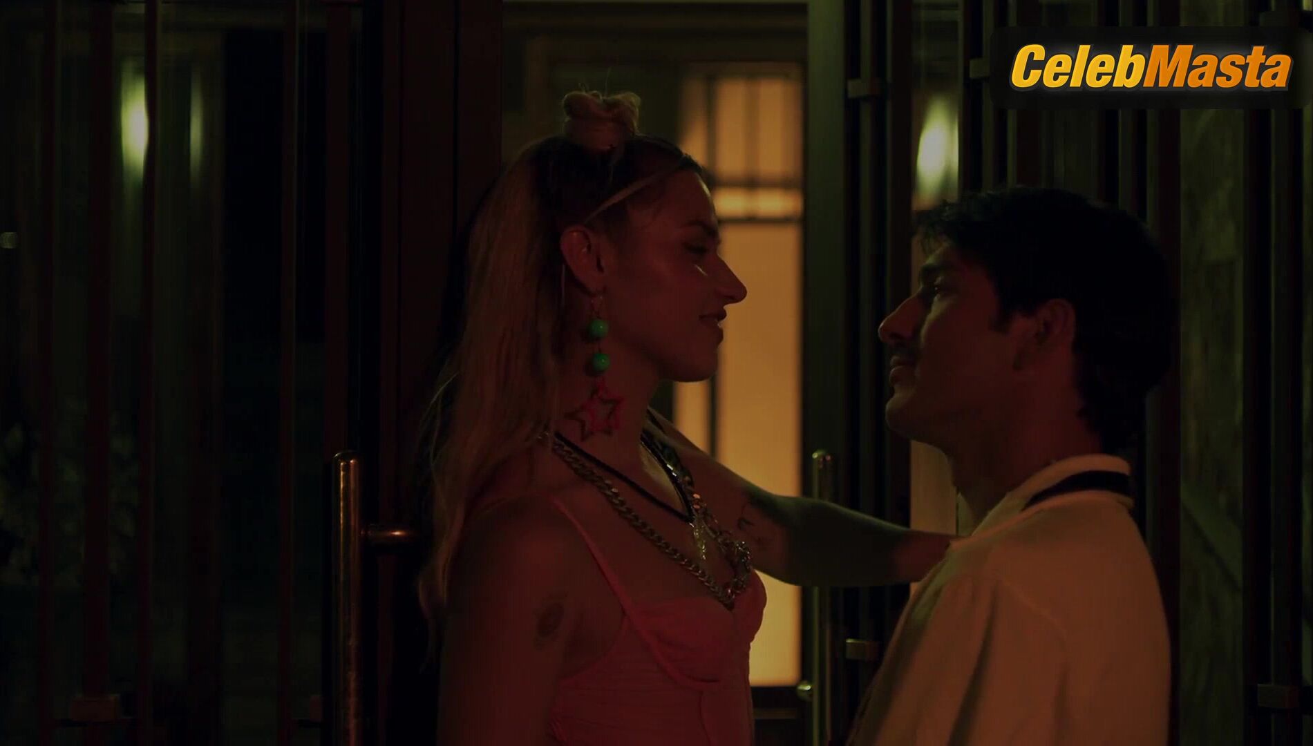 Mirela Balic ’s Sexy Scene In Zorras - Photo 1 of 5 photo 5